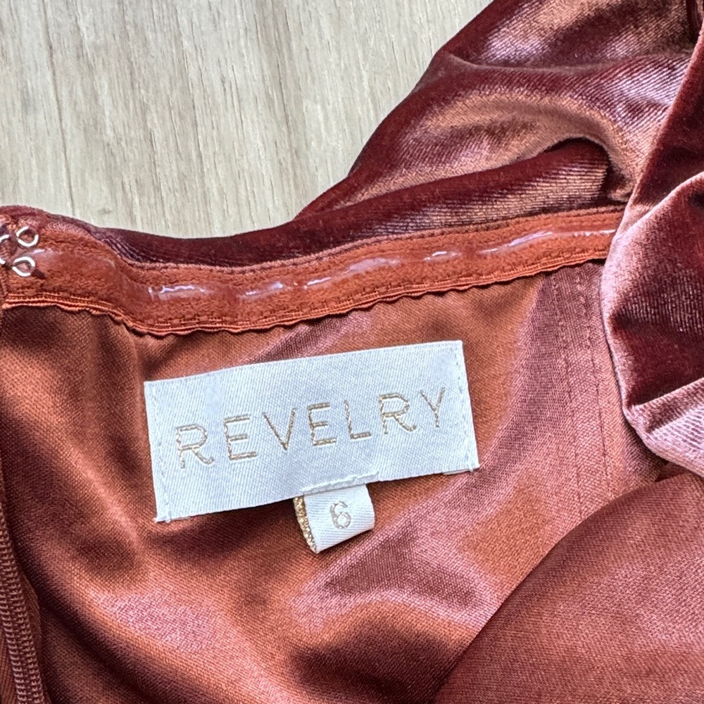 Revelry Bardot Velvet Dress sz 6 - Picture 3 of 14